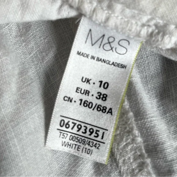 M&S pure linen shorts - Picture 3 of 4